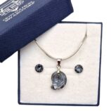 Swarovski kristályos ékszerszett “Scorpius” – Csiga 14 mm, Silver Night + díszdoboz