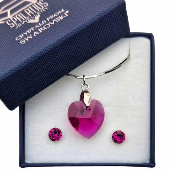 18 mm-es Szives Swarovski kristályos ékszerszett – Fuchsia Pink – ajándék díszdobozban