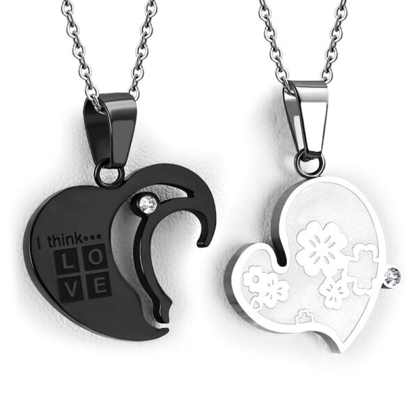 Fekete és ezüst színű nemesacél, kétrészes szív alakú medál, cirkónia kristállyal