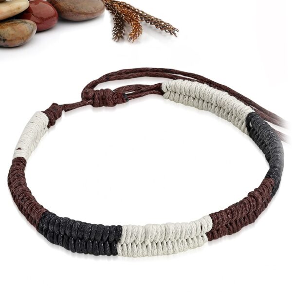 Állítható, divatos, fekete - barna - fehér színű, fonott karkötő