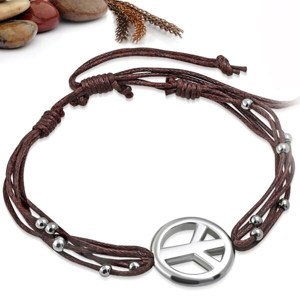 Állítható, divatos, barna színű, több szálas szövet karkötő béke jel dísszel