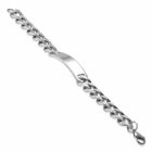 Ezüst színű, nemesacél karkötő, lapos szemekkel, gravírozható dísszel