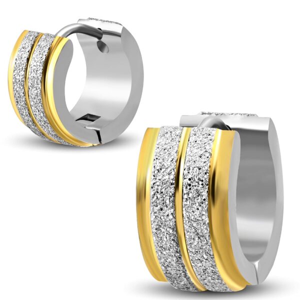 Arany és ezüst színű, homokfújt nemesacél karika fülbevaló