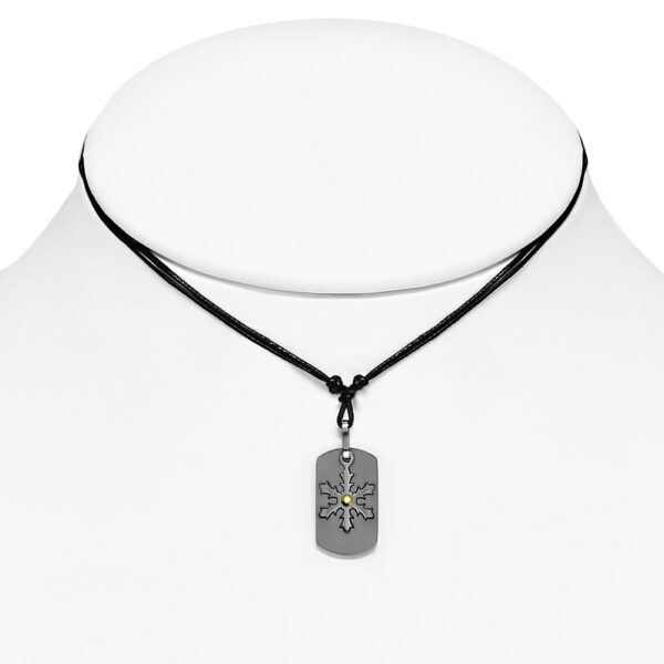 Kétrészes nemesacél medállal, fonal lánccal