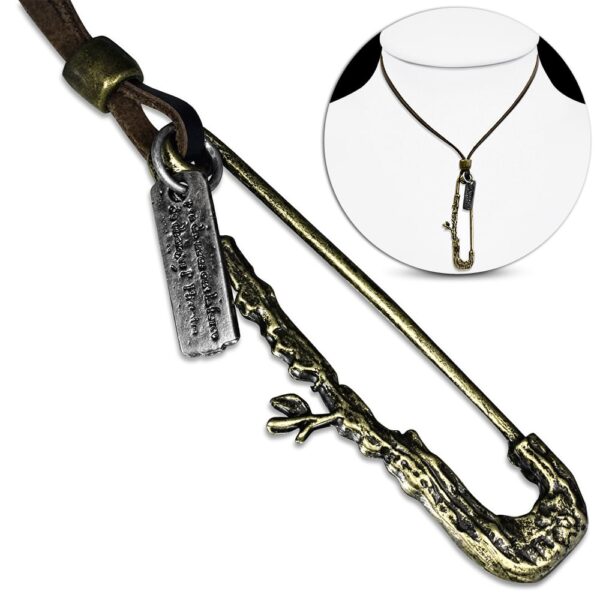 Bőr nyaklánc, gémkapocs alakú dísszel