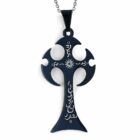 Fekete színű, törzsi kereszt alakú nemesacélmedál nonfiguratív mintával