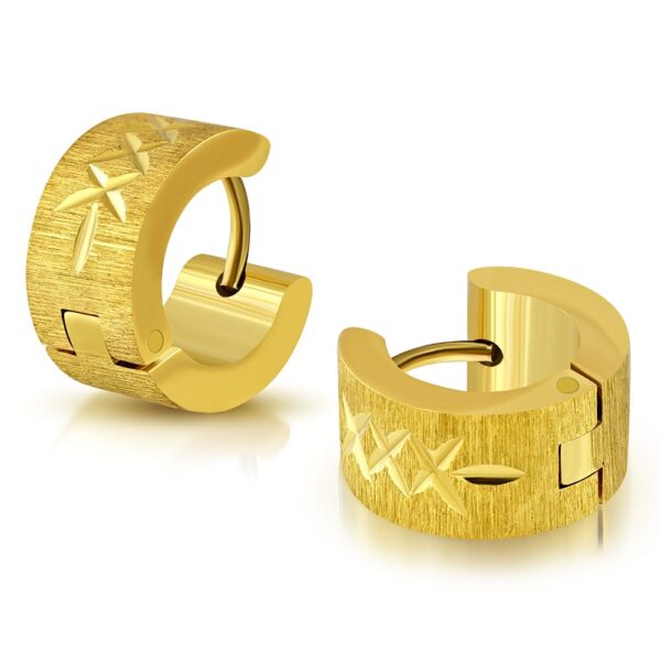 Arany színű nemesacél karika fülbevaló, bevágott x mintával