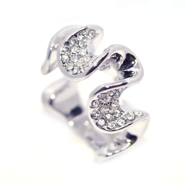 Hullám formájú kristályos női gyűrű