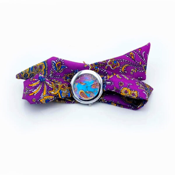 Divatos, nyárias karóra sötét lila, virágos szövet szíjjal - nagyméretű számlappal