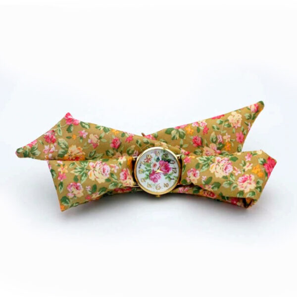 Divatos, nyárias karóra barna, virágos szövet szíjjal