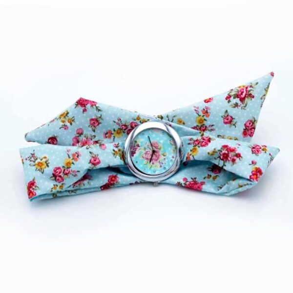 Divatos, nyárias karóra kék, virágos szövet szíjjal 