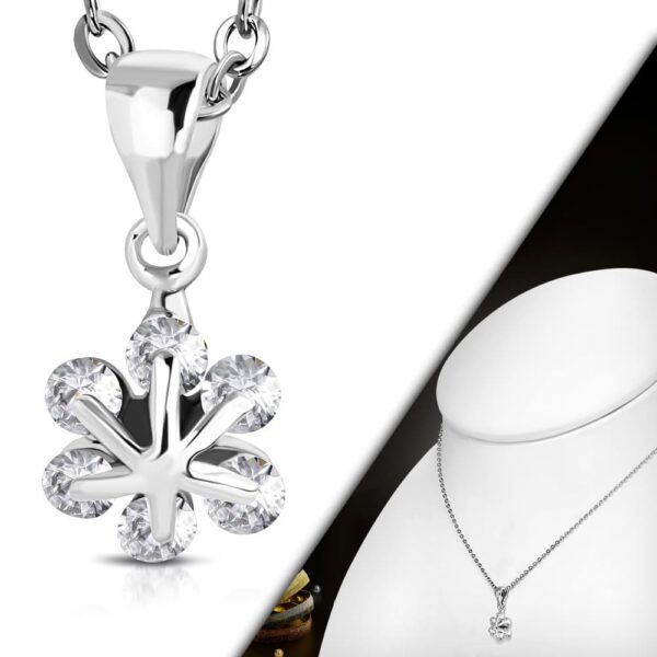 Ezüst színű nyaklánc, virág alakú cirkónia kristályos medállal