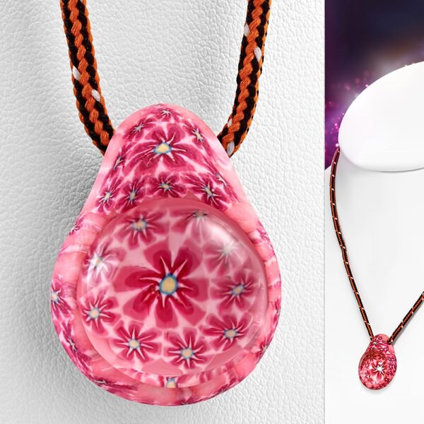 Bojána nyaklánc virágos medállal