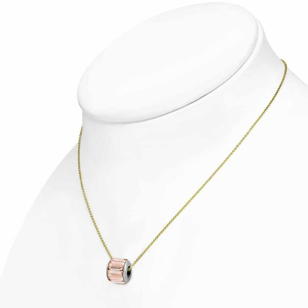 Ezüst színű nyaklánc cirkónia kristályos medállal