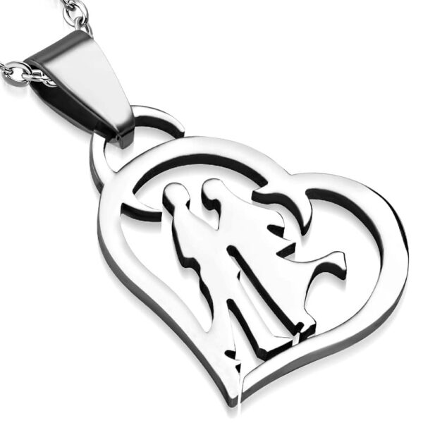 Ezüst színű, szív alakú nemesacél medál szerelmes pár dísszel