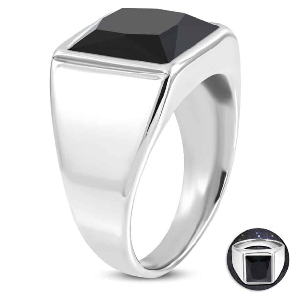 Black Magic ezüst színű nemesacél pecsétgyűrű fekete kristállyal