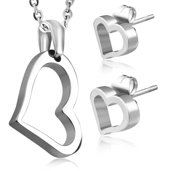 Ezüst színű nemesacél szett, szív alakú medállal és fülbevalóval