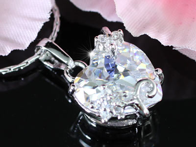 Swarovski kristályos nyaklánc | Swarovski ékszerek