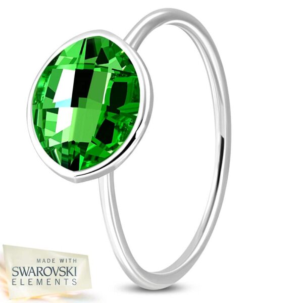 Ezüst színű nemesacél gyűrű zöld kristállyal