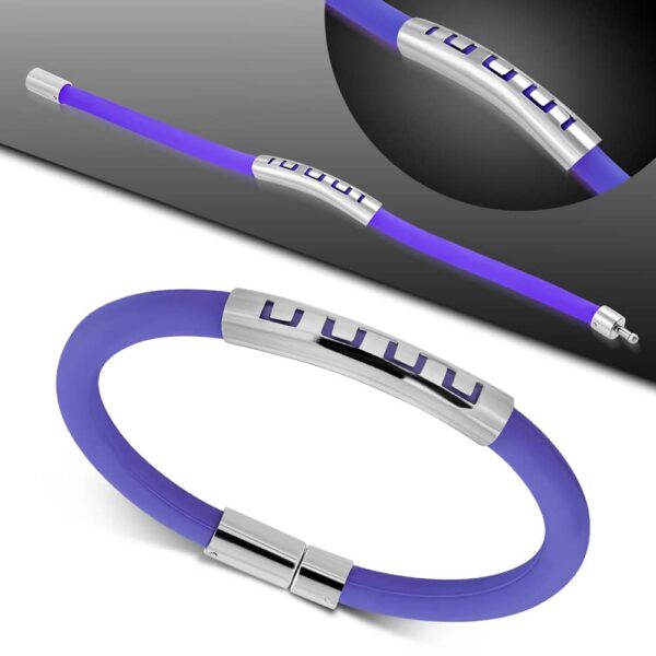 Lila színű kaucsuk karkötő, görög mintás nemesacél dísszel