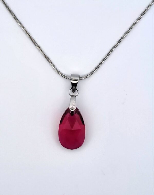 Swarovski® kristályos nemesacél nyaklánc - 16 mm - Ruby Pear