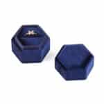 Bársony ékszerdoboz fülbevalónak, gyűrűnek - Sötét kék