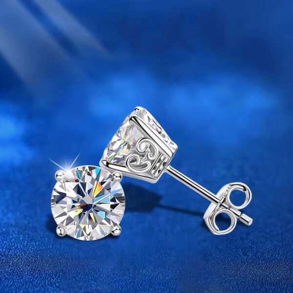 2 karátos Moissanite gyémánt 925 ezüst fülbevaló