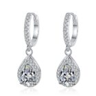 1 karátos Moissanite gyémánt 925 ezüst fülbevaló