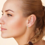 14K aranyozott apró karika ezüst fülbevaló - 2 karátos Moissanite gyémánt kövekkel - Image 3