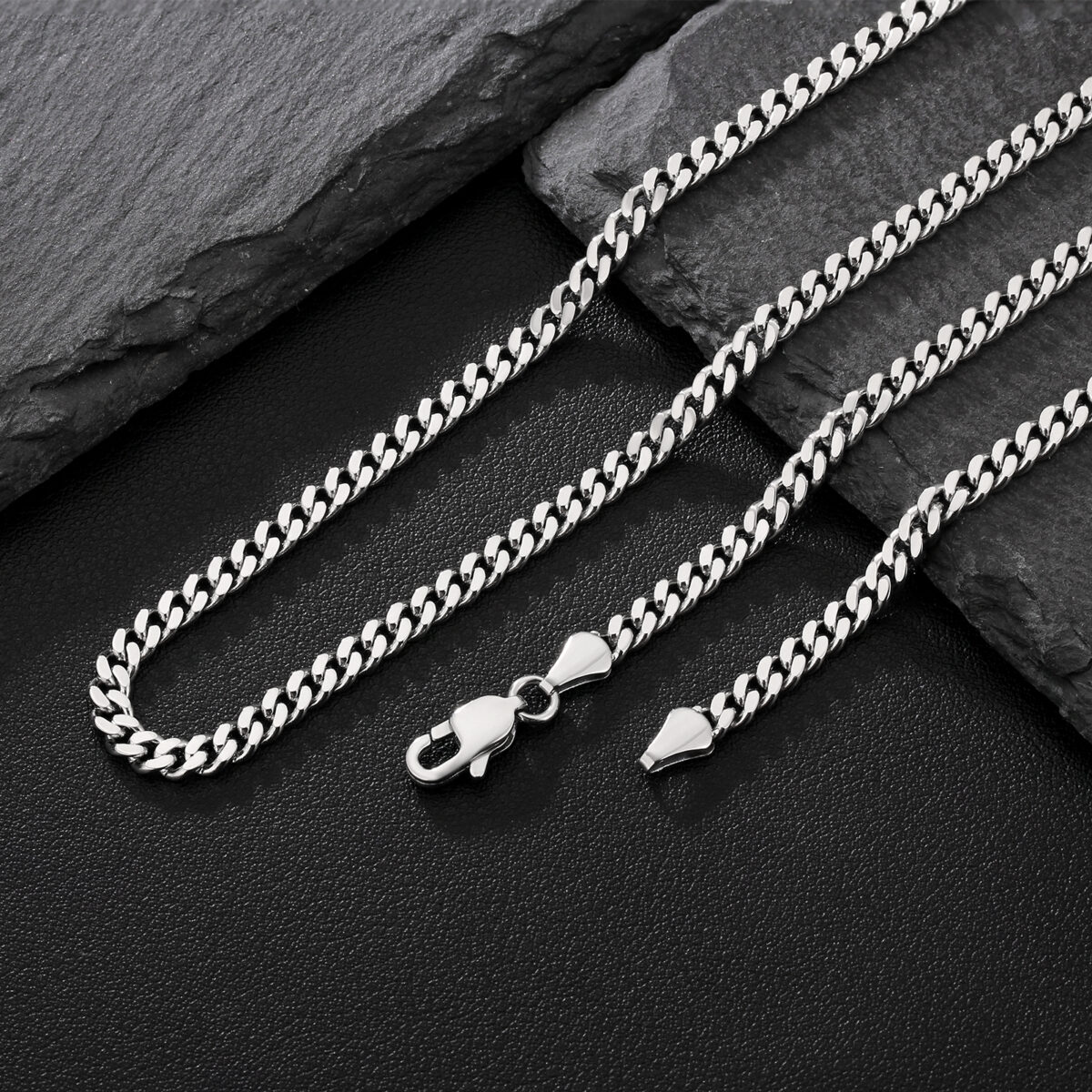 4 mm vastag ezüst színű férfi nemesacél nyaklánc - Kubai lánc - 50 cm hosszú - rozsdamentes 4 mm vastag ezüst színű férfi nemesacél nyaklánc - Kubai lánc - 50 cm hosszú - rozsdamentes