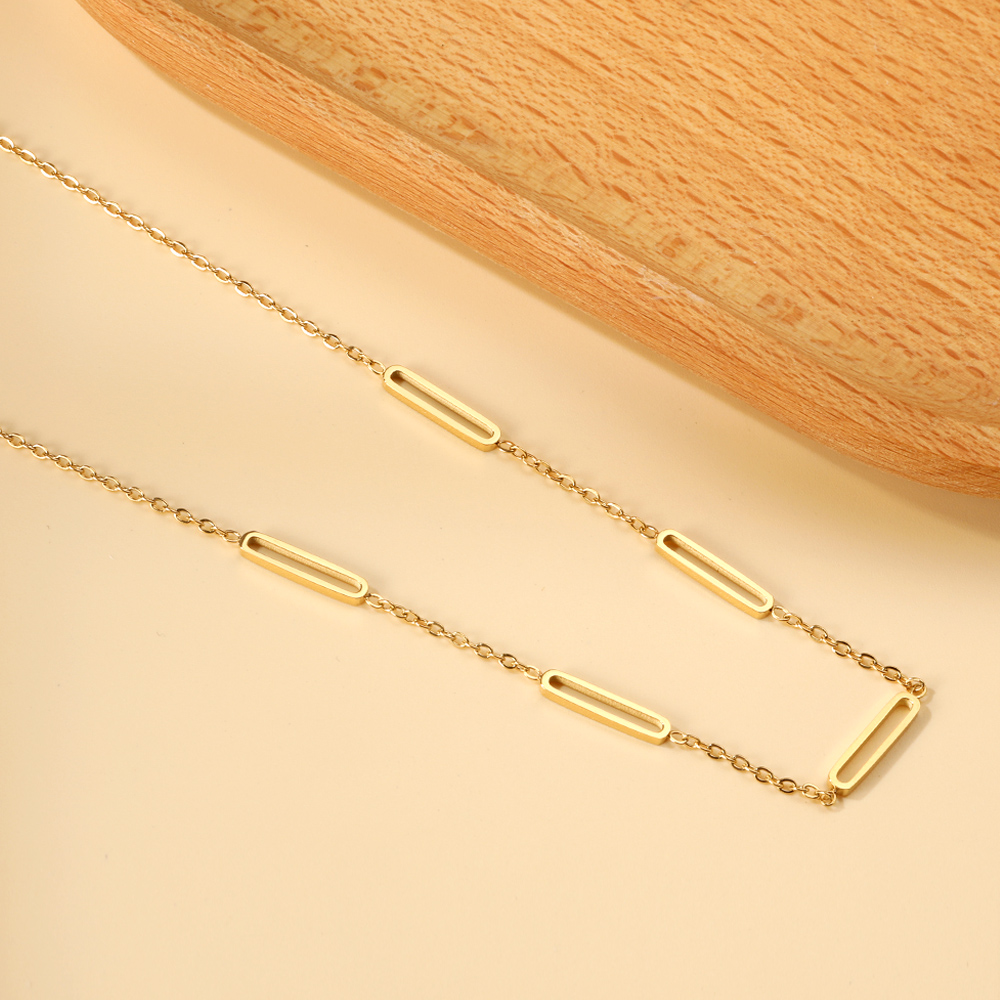 Kapcsos 18K aranyozott vízálló hipoallergén nemesacél nyaklánc PVD bevonattal - EkszerWebshop.hu Kapcsos 18K aranyozott vízálló hipoallergén nemesacél nyaklánc PVD bevonattal - EkszerWebshop.hu