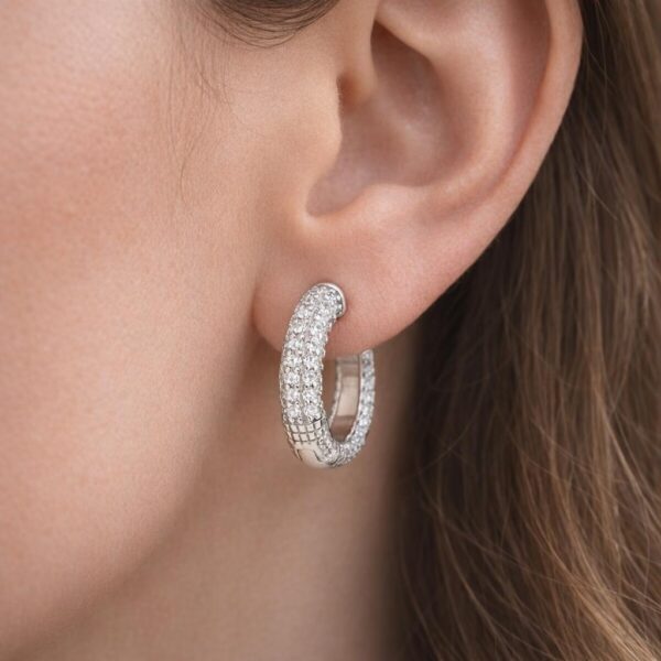 925 sterling ezüst 18K fehér aranyozott vastag pavé cirkónia köves karika fülbevaló (1.5 cm) - EkszerWebshop.hu