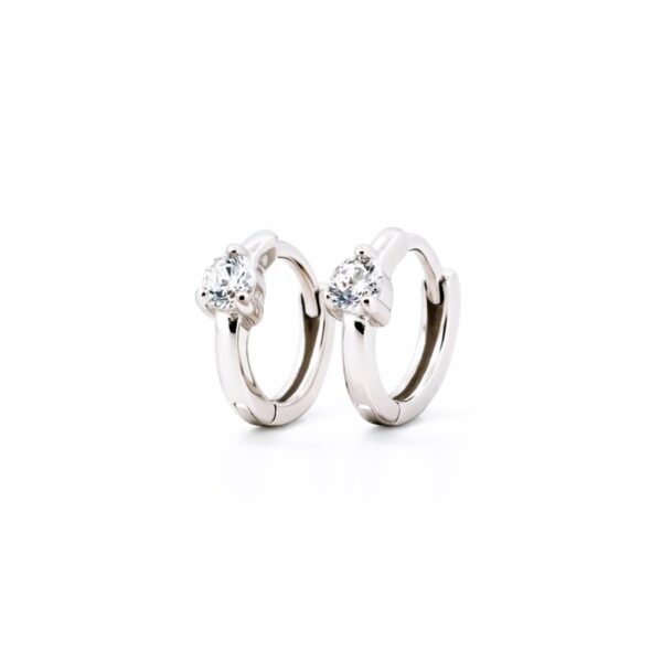 10 mm-es ezüst minimalista cirkónia köves kis karika fülbevaló - Kerek kristály - EkszerWebshop.hu