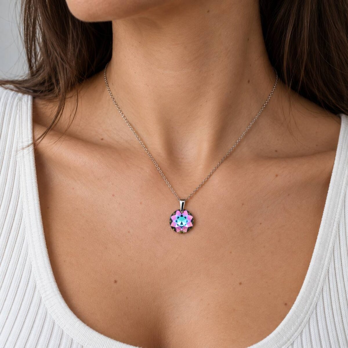6430 - Ezüst nyaklánc swarovski kristállyal - EkszerWebshop.hu - lila - modellen Ezüst nyaklánc swarovski kristállyal - EkszerWebshop.hu - lila