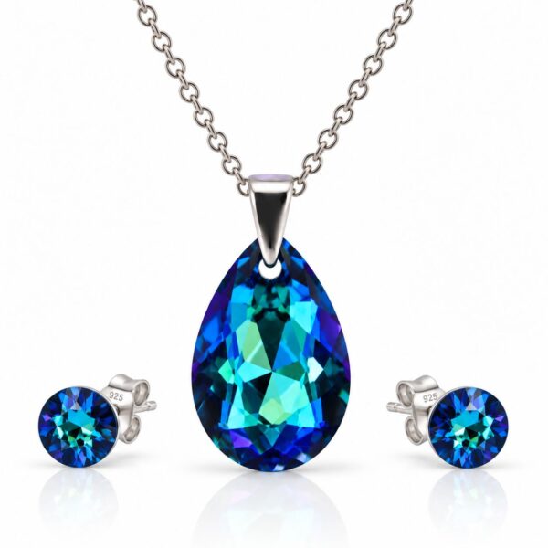 Swarovski ékszerek | Ékszershop - Ekszerwebshop.hu Ezüst ékszerszett – Csepp swarovski kristályos (1.6 cm medál, 0.6 cm fülbevaló) – Kék