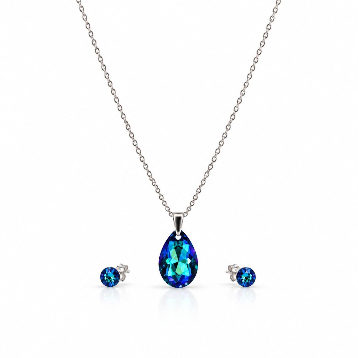 6433 - csepp swarovski kristályos ezüst ékszerszett - EkszerWebshop.hu - Kék, bermuda blue - távoli Ezüst ékszerszett – Csepp swarovski kristályos (1.6 cm medál, 0.6 cm fülbevaló) – Kék