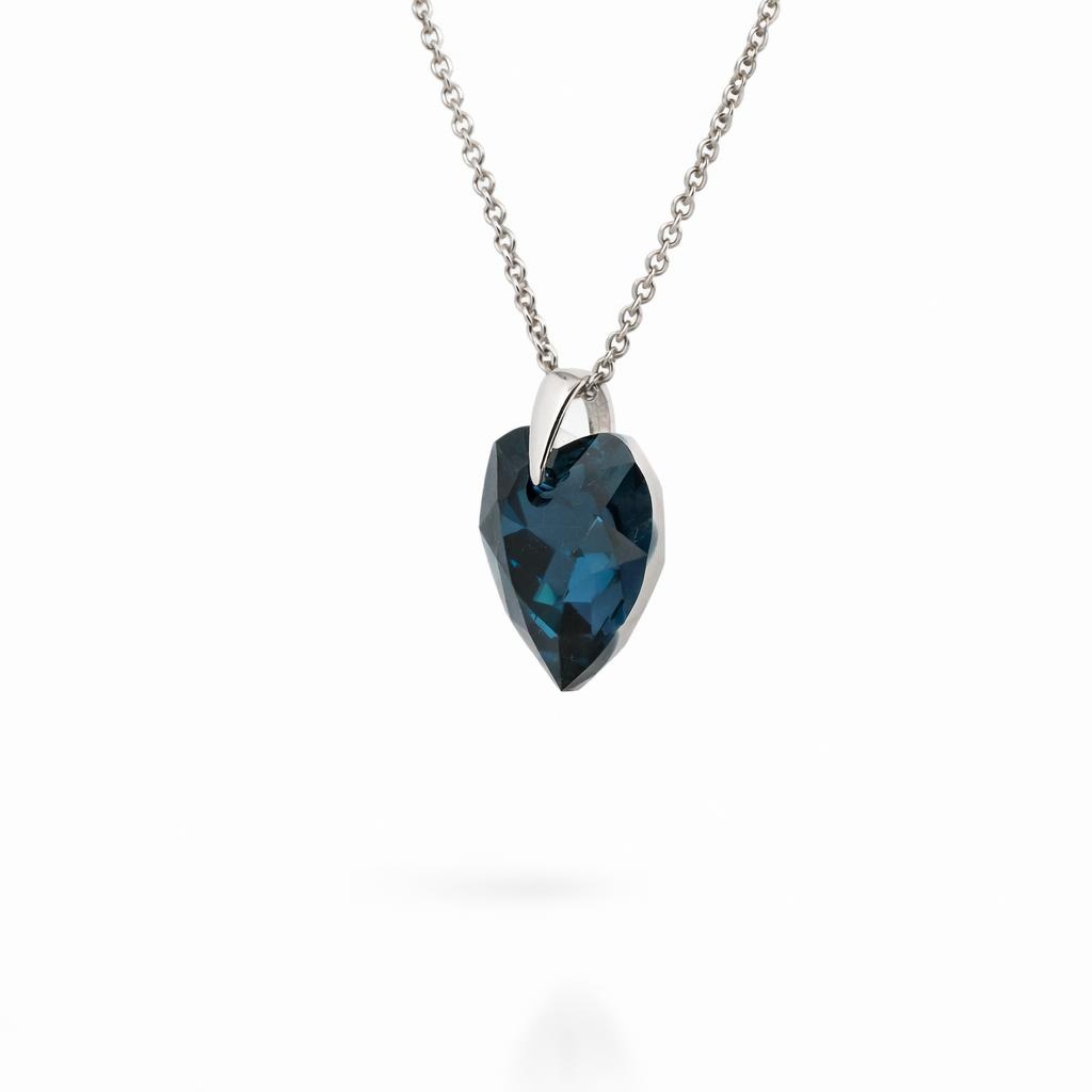 14 mm Sötét kék Swarovski kristályos ezüst nyaklánc - Montana - EkszerWebshop.hu 14 mm Sötét kék Swarovski kristályos ezüst nyaklánc - Montana - EkszerWebshop.hu